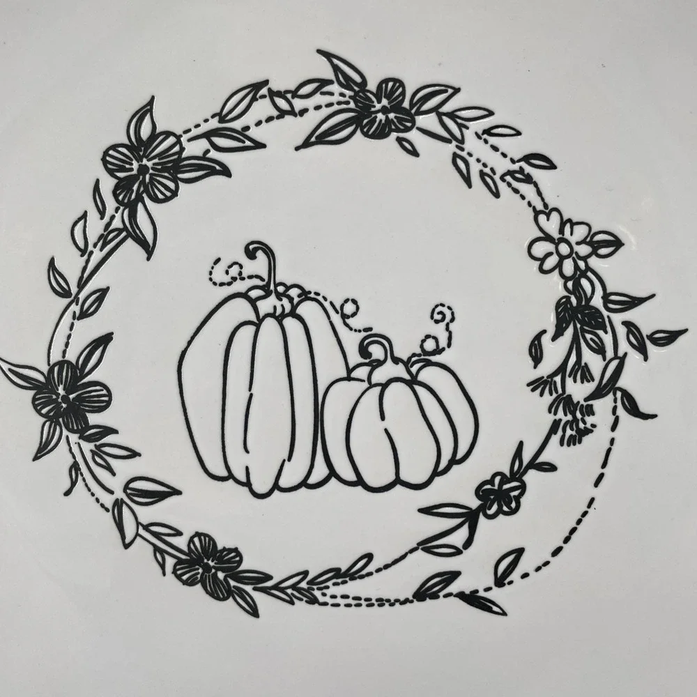 NWT Pier 1 Buffalo Harvest Pumpkin Dinner Plates Set Of 2 Black & White 10.5